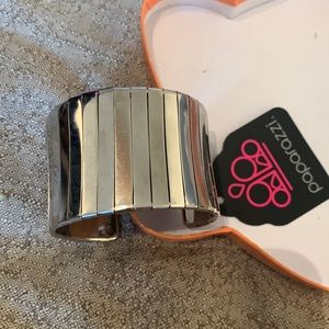 Paparazzi cuff bracelet